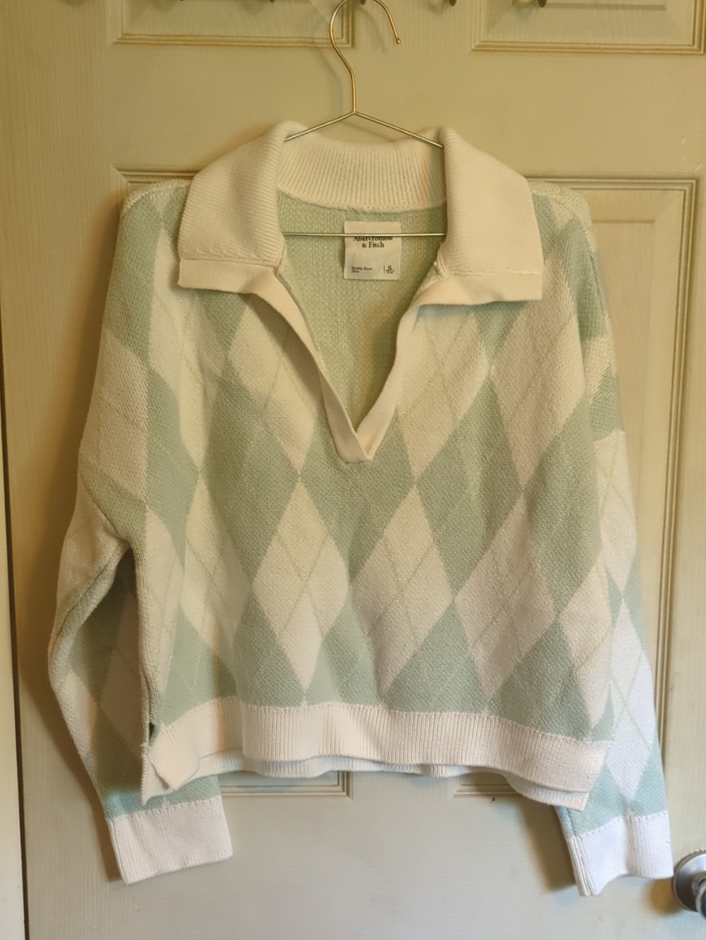 NWOT Abercrombie Fitch XL Agryle Lime/White Notch Neck Preppy Sweater